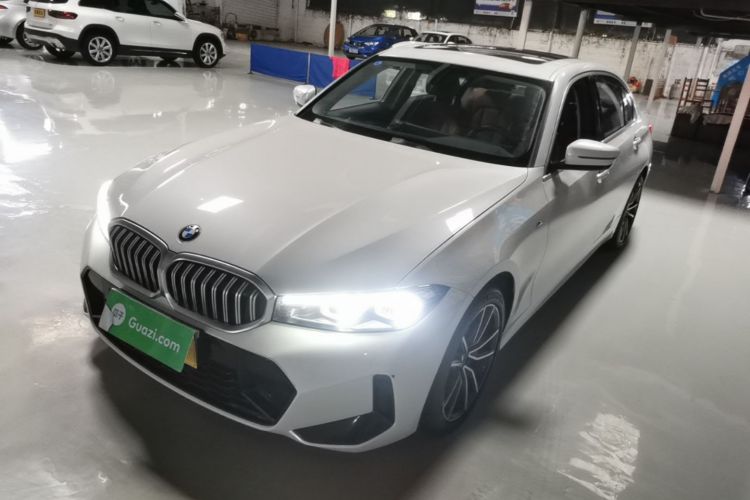 BMW 3 Series 2024 car image #2