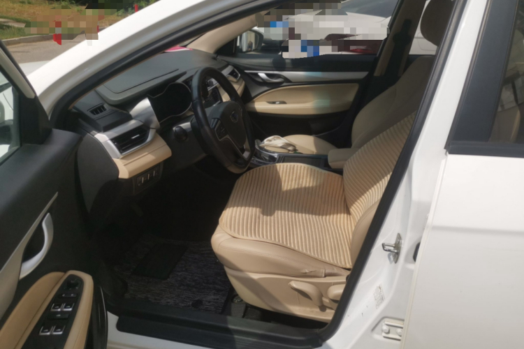 GEELY Emgrand 2018 #19 GEELY Emgrand 2018 immagine di auto #19
