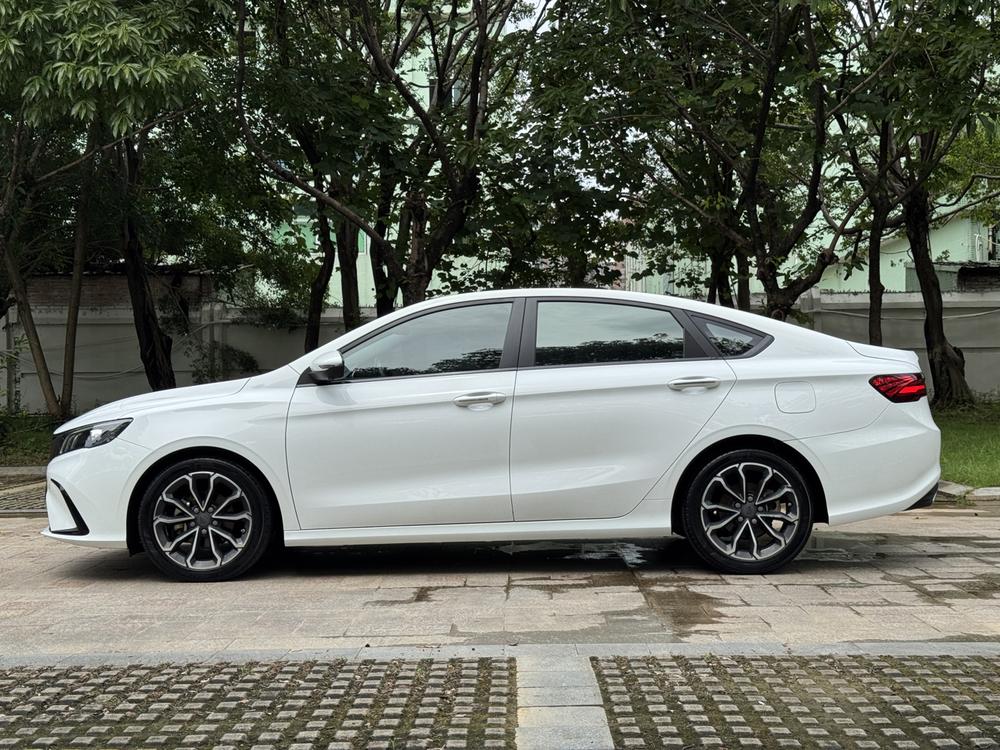 GEELY Binray 2021 #4 GEELY Binray 2021 صورة سيارة #4