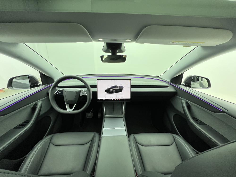 Tesla Model Y 2025 #19 Tesla Model Y 2025 car image #19