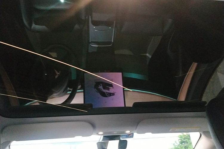 Tesla Model 3 2022 car image #18