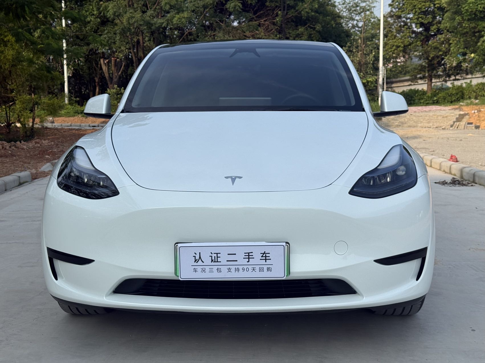 Tesla Model Y 2024 #2 Tesla Model Y 2024 car image #2