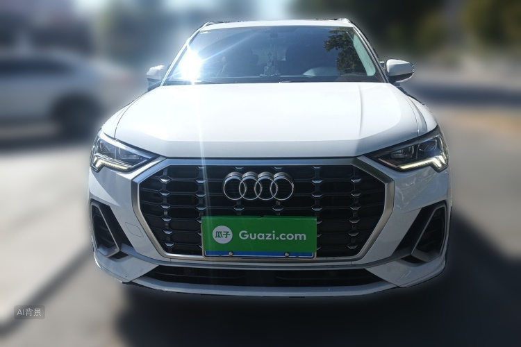 Audi Q3 2020 car image #3
