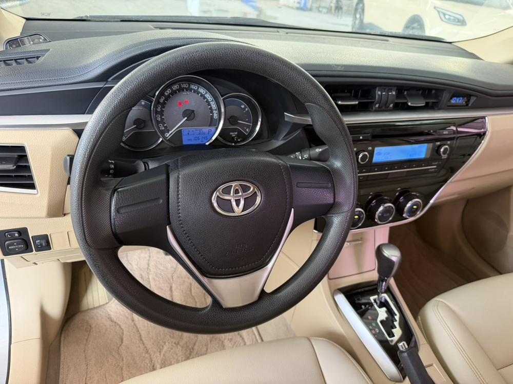 Toyota Corolla 2014 immagine di auto #10
