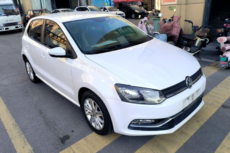 Volkswagen Polo 2014 #4 Volkswagen Polo 2014 car image #4