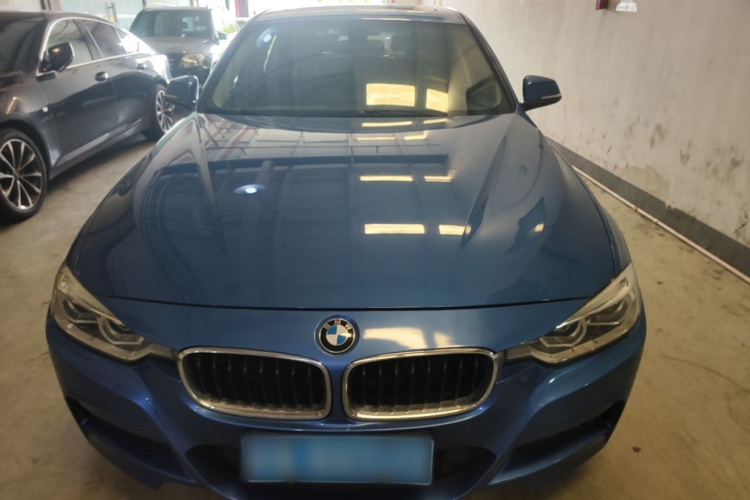 BMW 3 Series 2018 car image #3