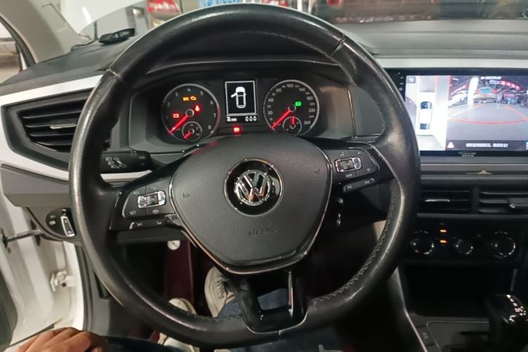 Volkswagen Polo 2020 car image #15