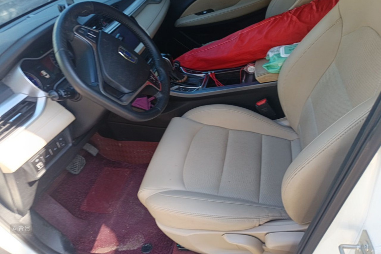 GEELY Emgrand 2019 #17 GEELY Emgrand 2019 car image #17