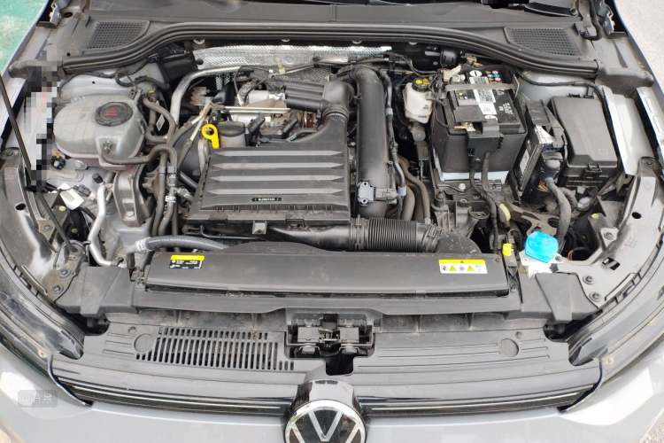 Volkswagen Golf 2024 car image #22