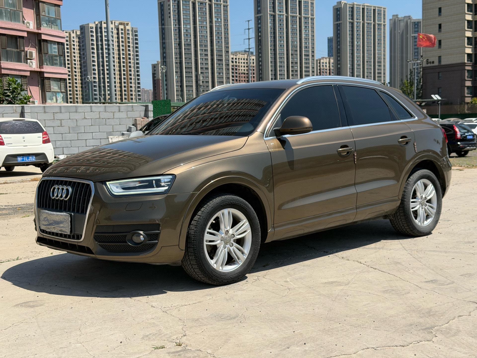 Audi Q3 2013 car image 