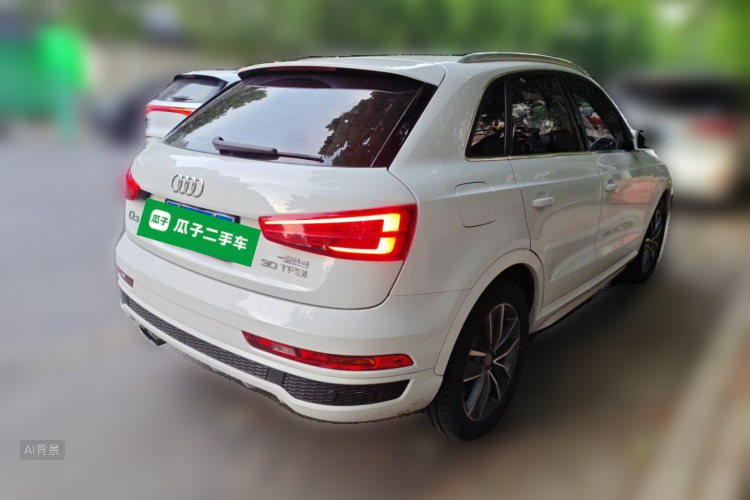 Audi Q3 2019 car image #7