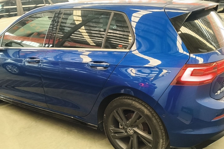 Volkswagen Golf 2021 car image #5