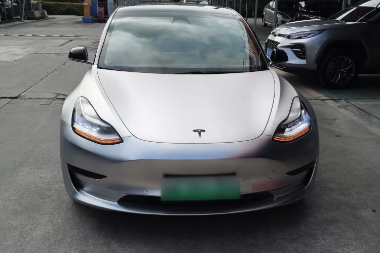 Tesla Model 3 2020 car image #3