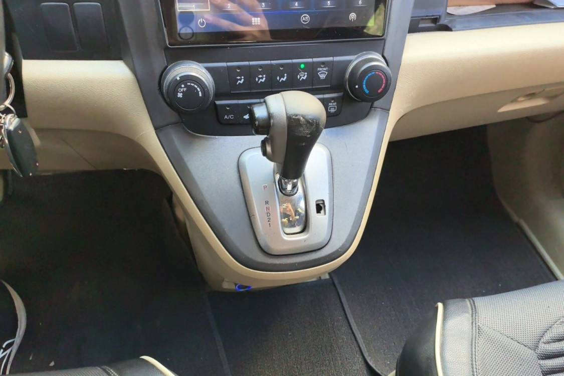 Honda CR-V 2011 #27 Honda CR-V 2011 car image #27