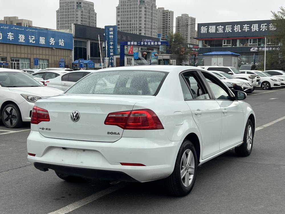 Volkswagen Bora 2015 #6 Volkswagen Bora 2015 изображение автомобиля #6