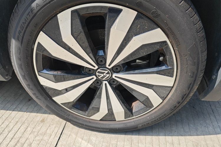 Volkswagen Tharu 2024 car image #6