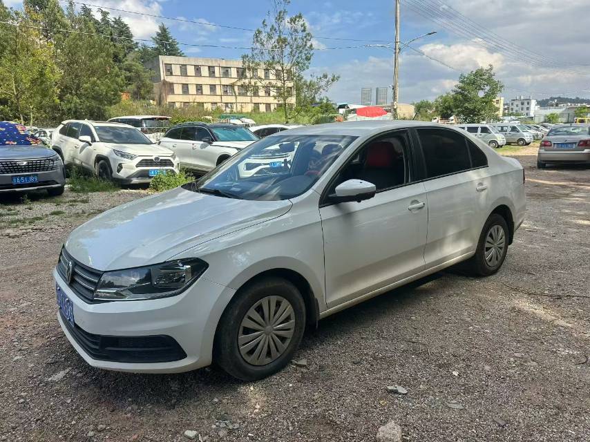 Volkswagen Santana 2022 car image 