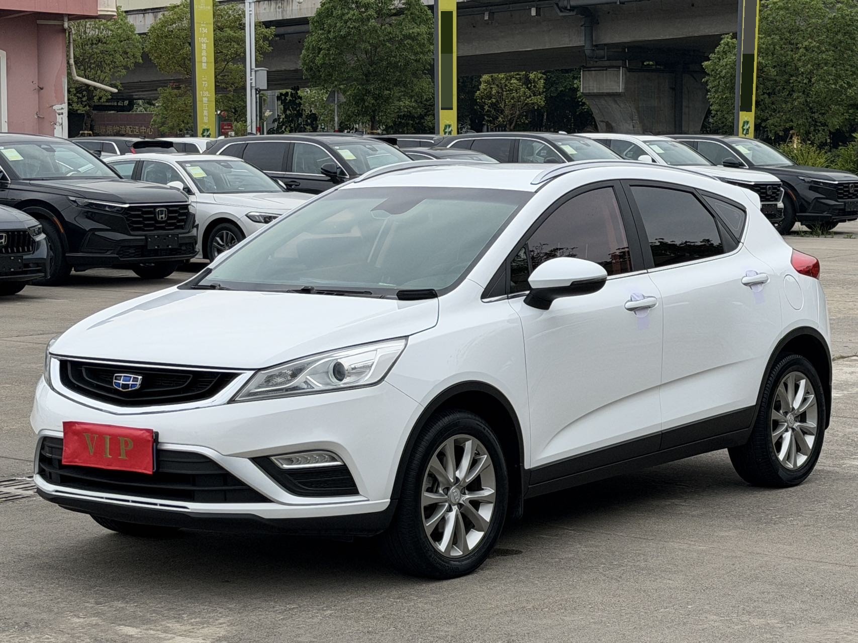 GEELY Emgrand GS 2018 car image 