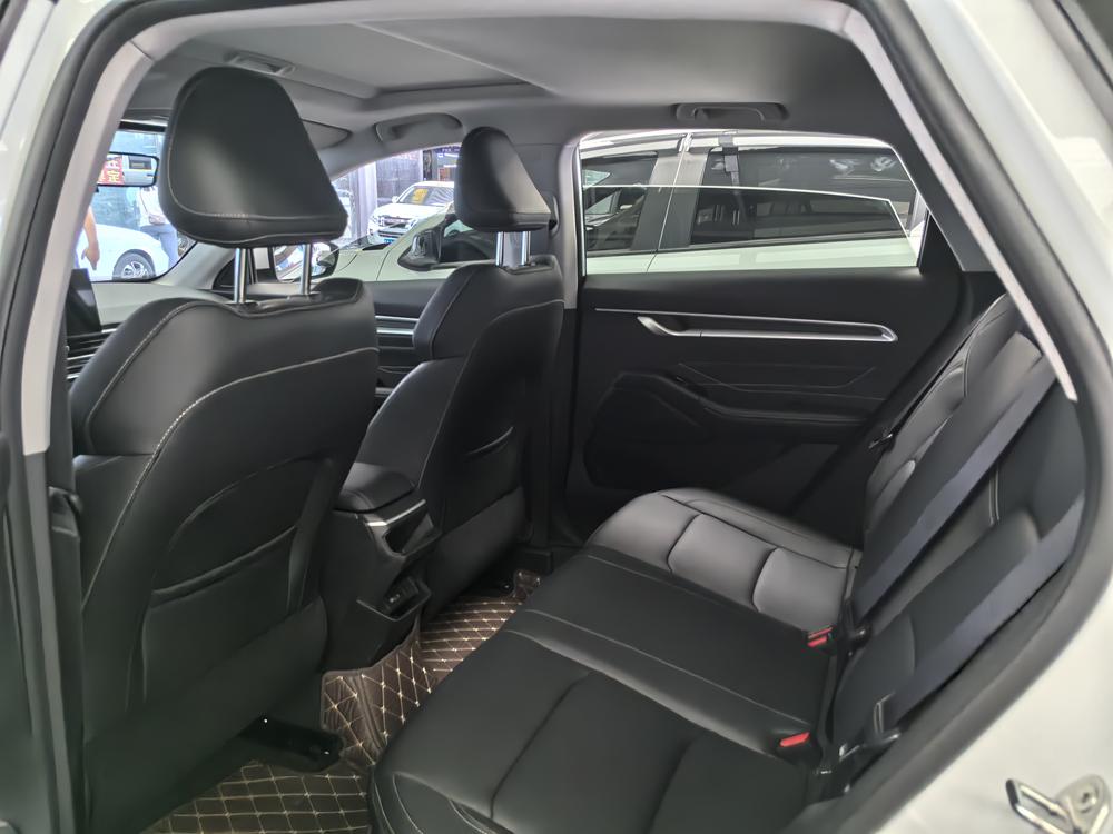 GEELY Emgrand 2024 صورة سيارة #10