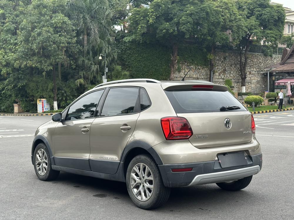 Volkswagen Polo 2015 #4 Volkswagen Polo 2015 car image #4
