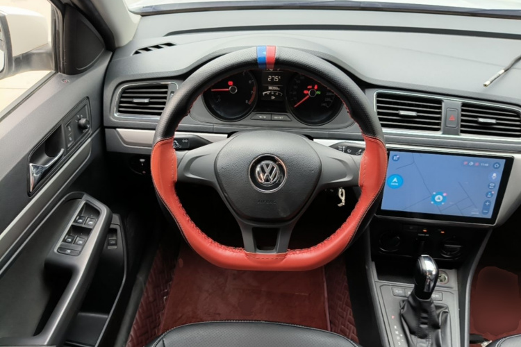 Volkswagen Lavida 2019 car image #11