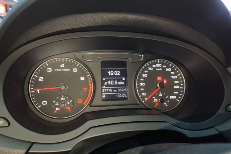Audi Q3 2017 #12 Audi Q3 2017 car image #12