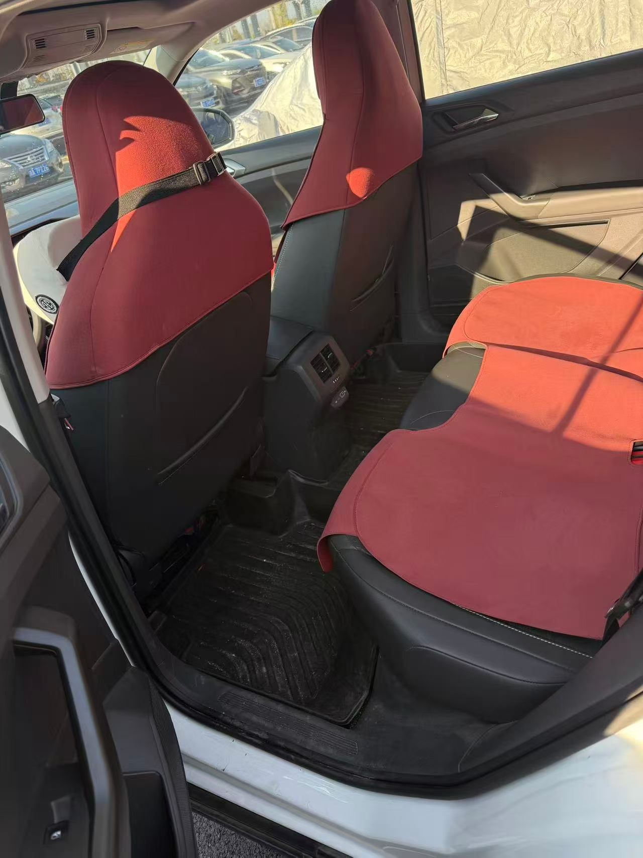 Volkswagen T-Cross 2023 #5 Volkswagen T-Cross 2023 car image #5