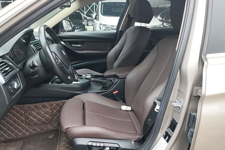 BMW 3 Series 2019 #15 BMW 3 Series 2019 car image #15