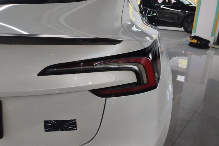 Tesla Model 3 2024 #8 Tesla Model 3 2024 car image #8