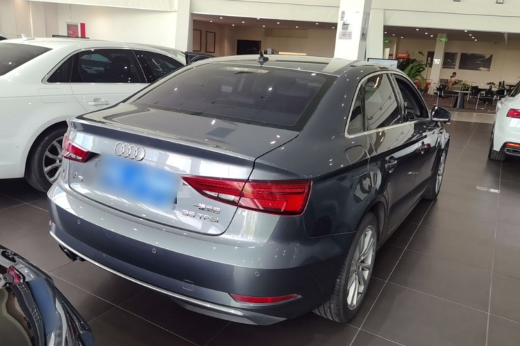Audi A3 2019 car image #7