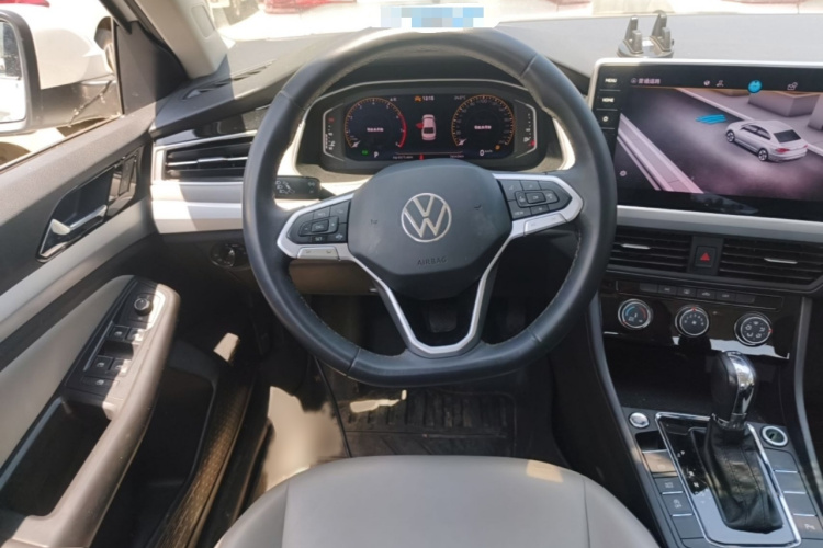 Volkswagen Bora 2024 car image #15