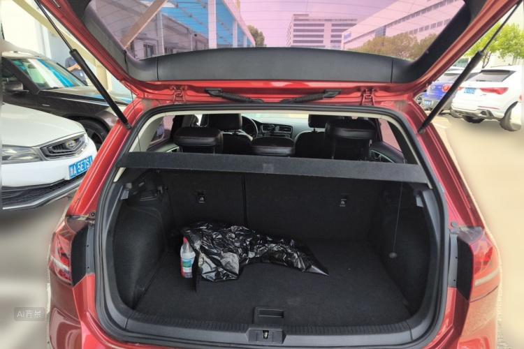 Volkswagen Golf 2018 car image #21
