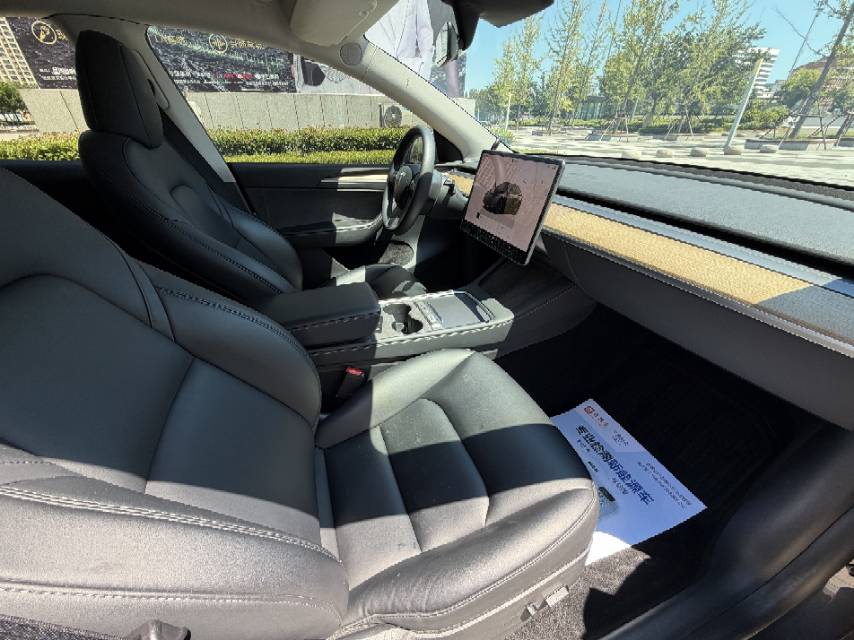 Tesla Model Y 2022 #7 Tesla Model Y 2022 car image #7