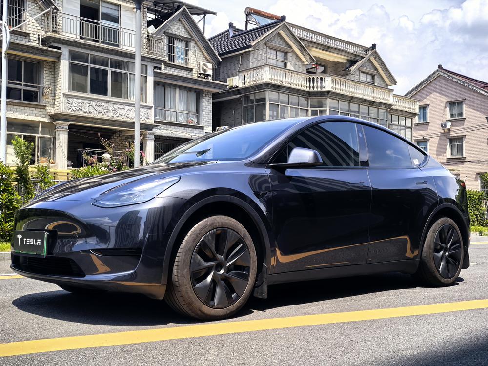 Tesla Model Y 2024 Tesla Model Y 2024 car image