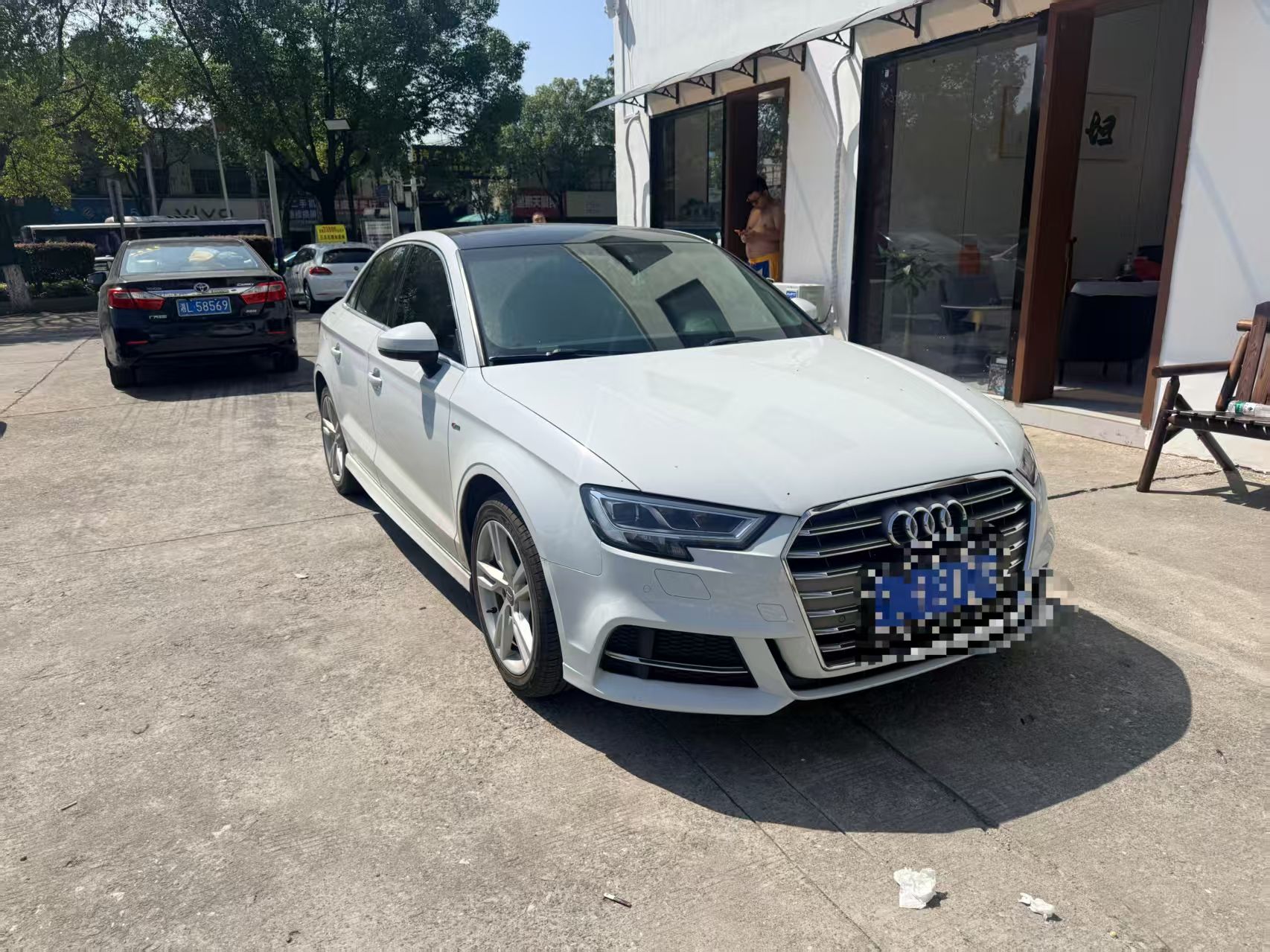 2020 immagine di auto #2