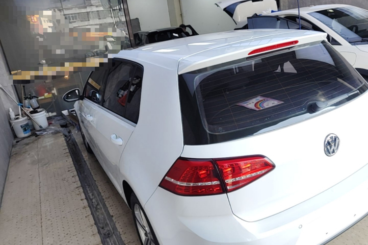 Volkswagen Golf 2016 car image #5