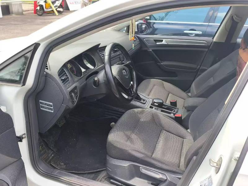 Volkswagen Golf 2015 car image #3