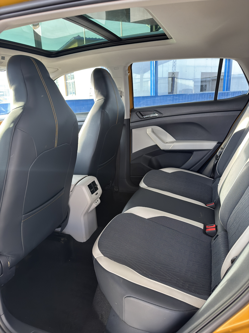 Volkswagen T-Cross 2020 #7 Volkswagen T-Cross 2020 car image #7