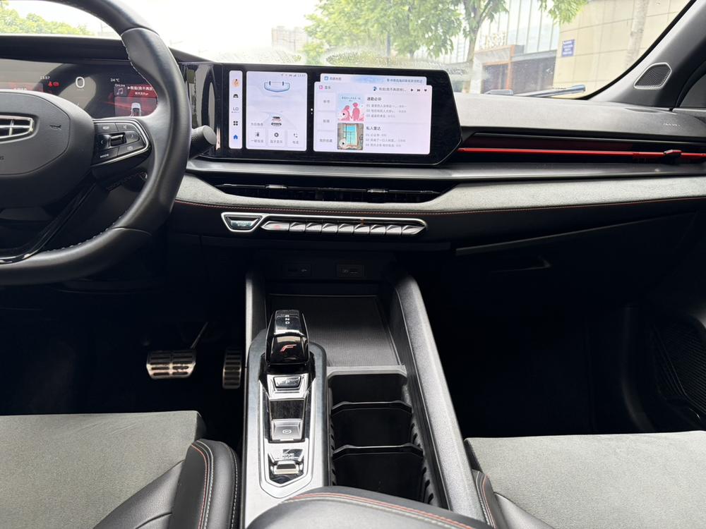 GEELY Binray 2022 car image #8