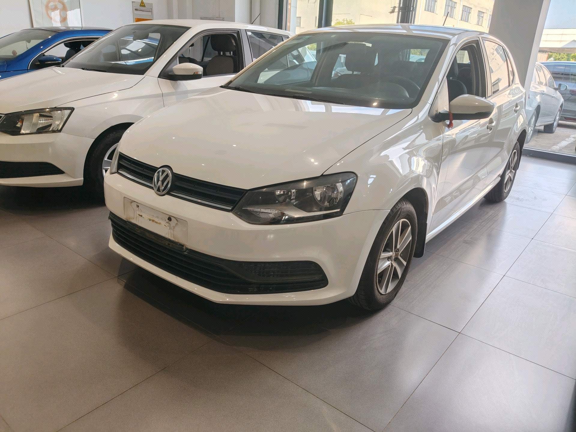 Volkswagen Polo 2017 Volkswagen Polo 2017 car image