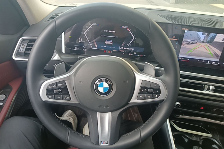 BMW 3 Series 2024 image de voiture #11