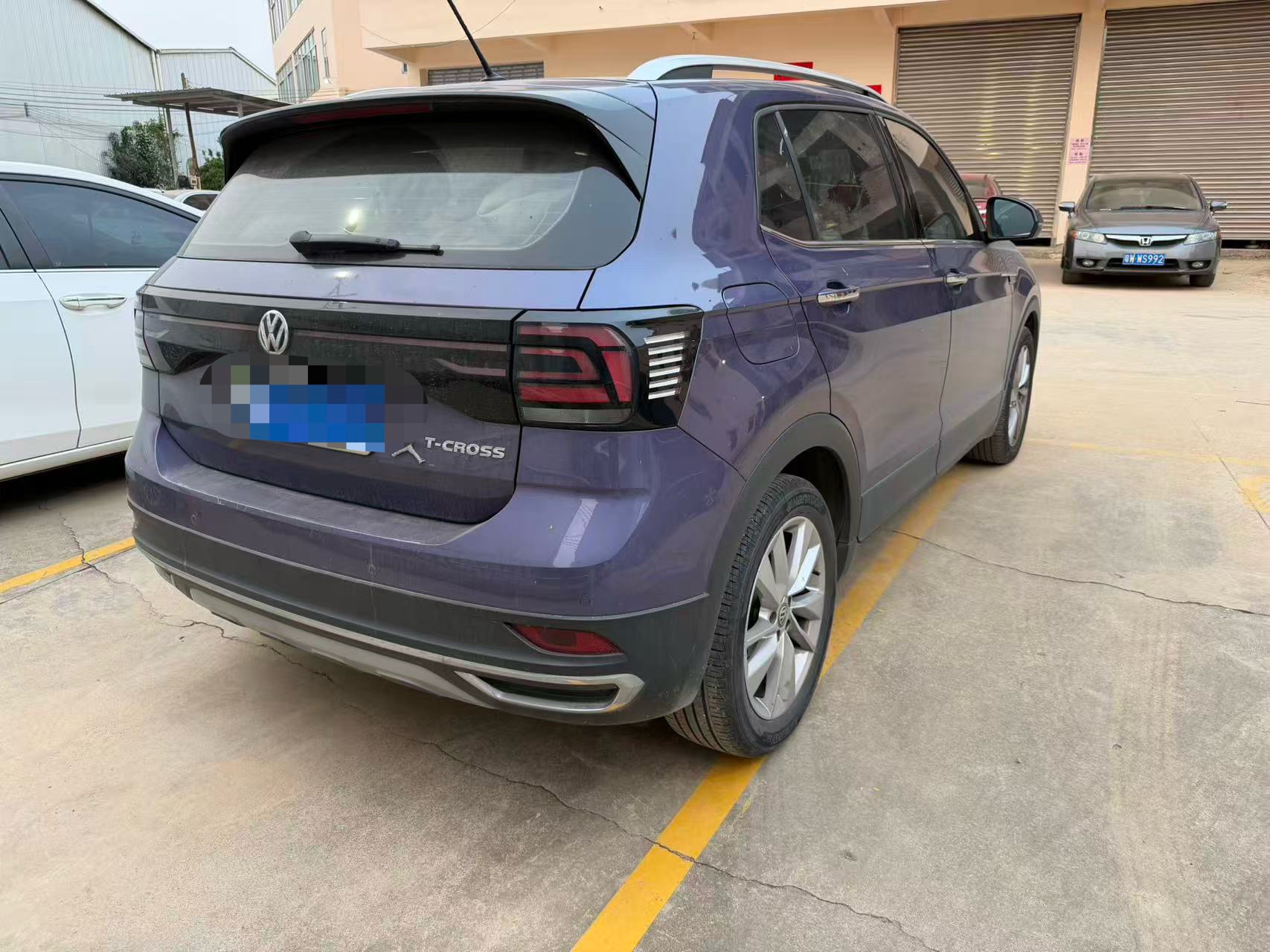 Volkswagen T-Cross 2019 immagine di auto #3