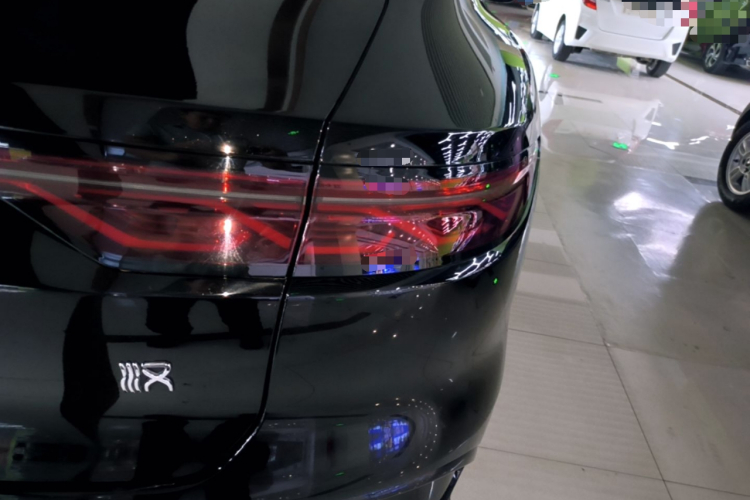 BYD Han 2023 #8 BYD Han 2023 car image #8