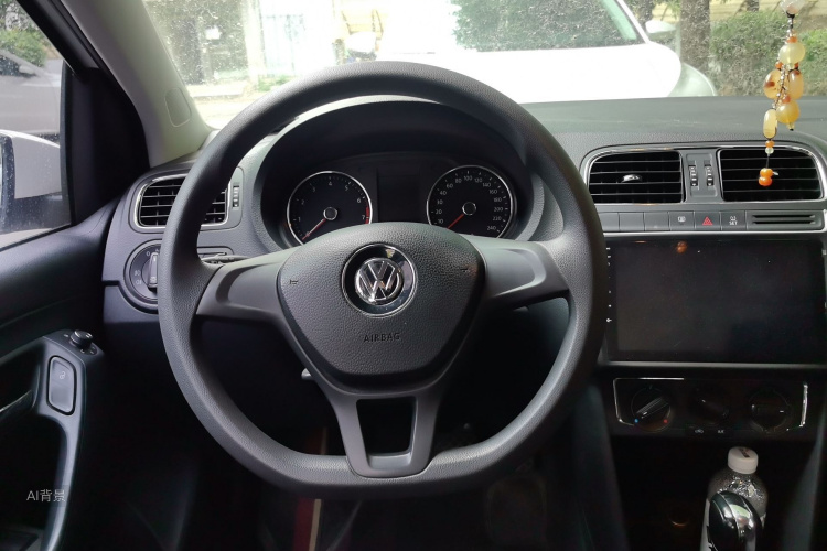 Volkswagen Polo 2015 #12 Volkswagen Polo 2015 car image #12