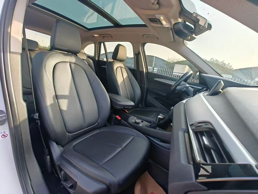 BMW X1 2018 #6 BMW X1 2018 car image #6