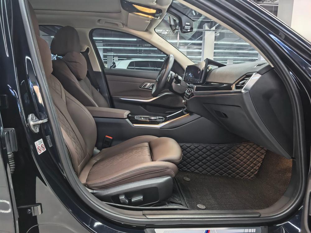 BMW 3 Series 2023 car image #20