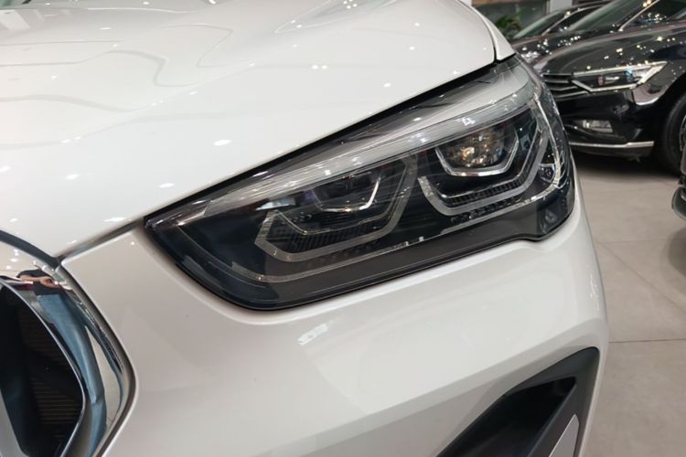 BMW X1 2021 car image #23