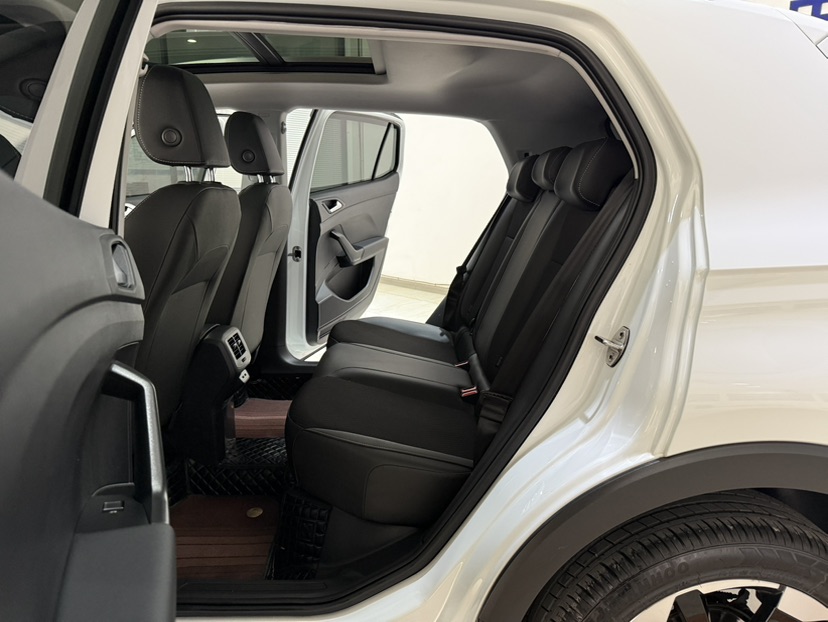 Volkswagen Tacqua 2023 #7 Volkswagen Tacqua 2023 صورة سيارة #7