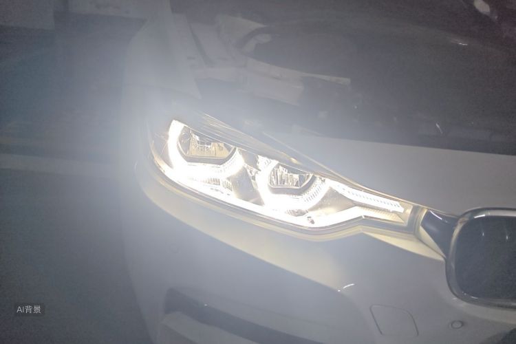 BMW 3 Series 2018 #8 BMW 3 Series 2018 car image #8