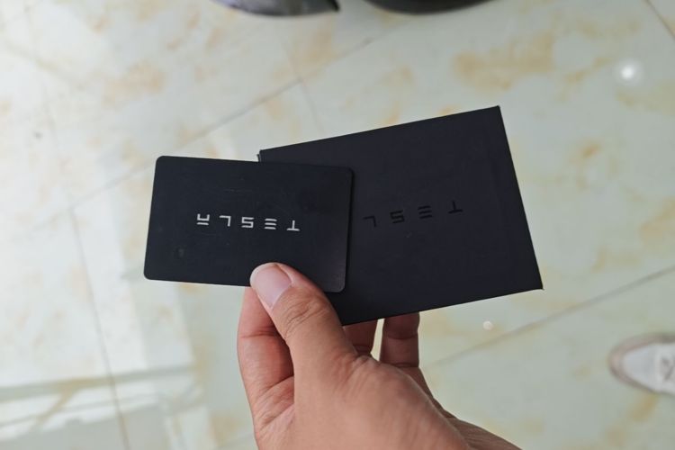 Tesla Model 3 2022 car image #9